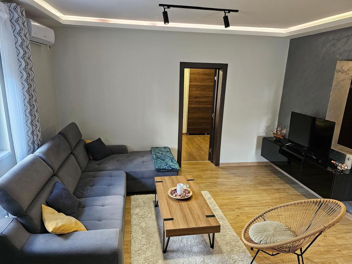 Aerovista Apartment Surcin Exterior photo